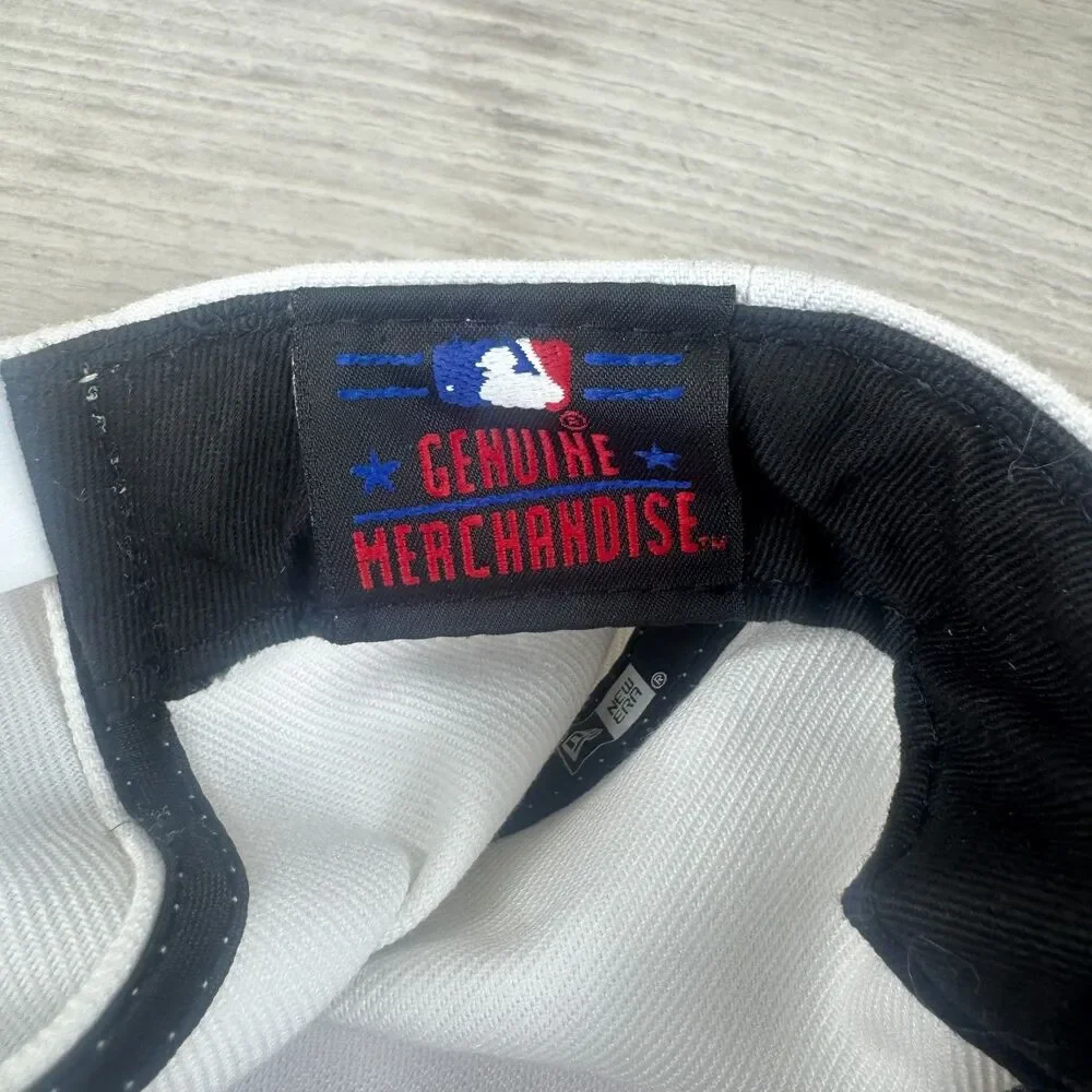 New Era 9Fifty Chicago Cubs Cap Mens One Size White ComplexCon Snapback Hat